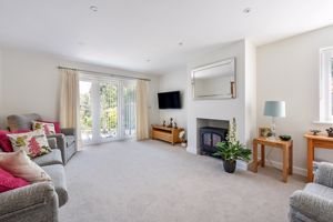 Lounge- click for photo gallery